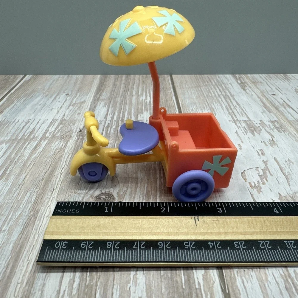 Littlest Pet Shop LPS #1846 Pets On The Go 2010 Tricycle Ice‎ Cream Cart